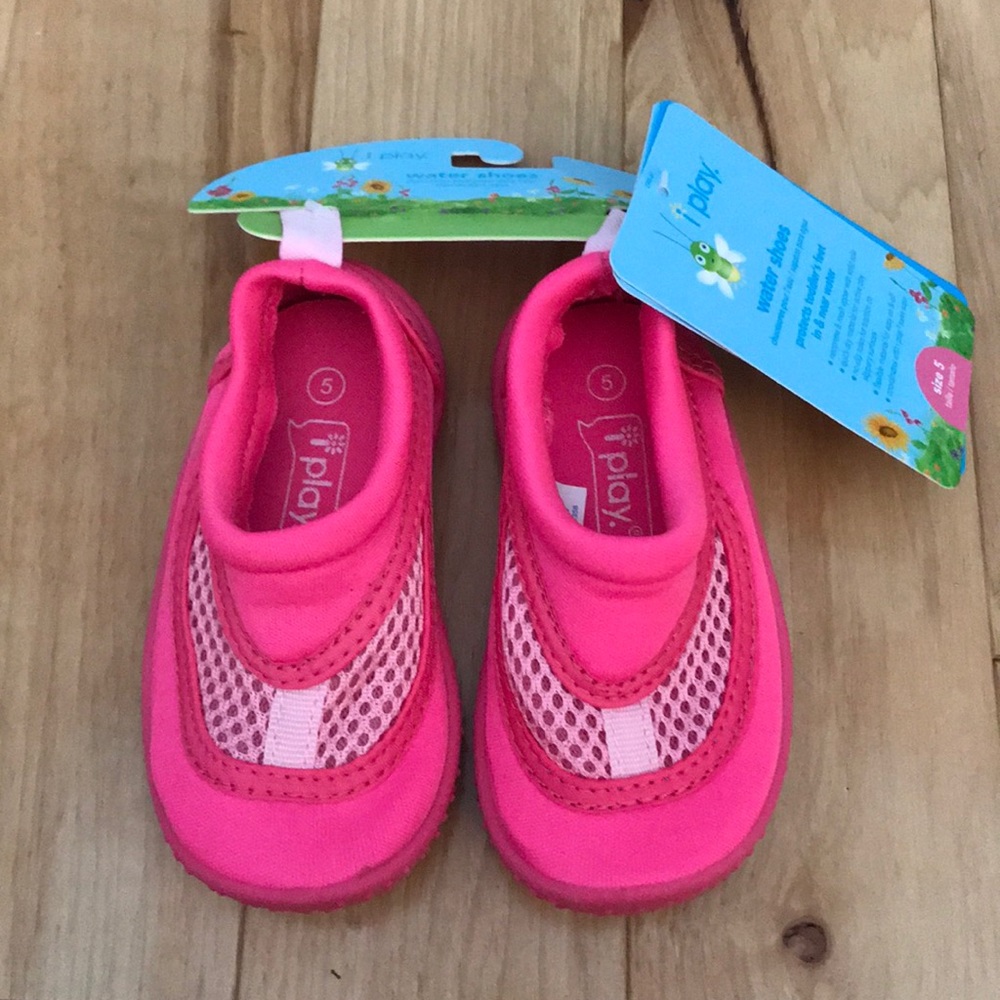 Iplay pink toddler water shoes